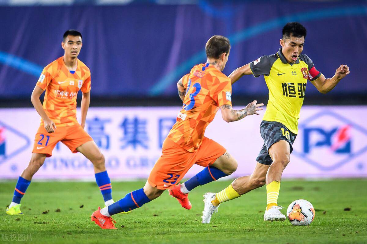 广州恒大豪取五连胜,稳坐积分榜榜首 广州恒大豪取五连胜,稳坐积分榜榜首