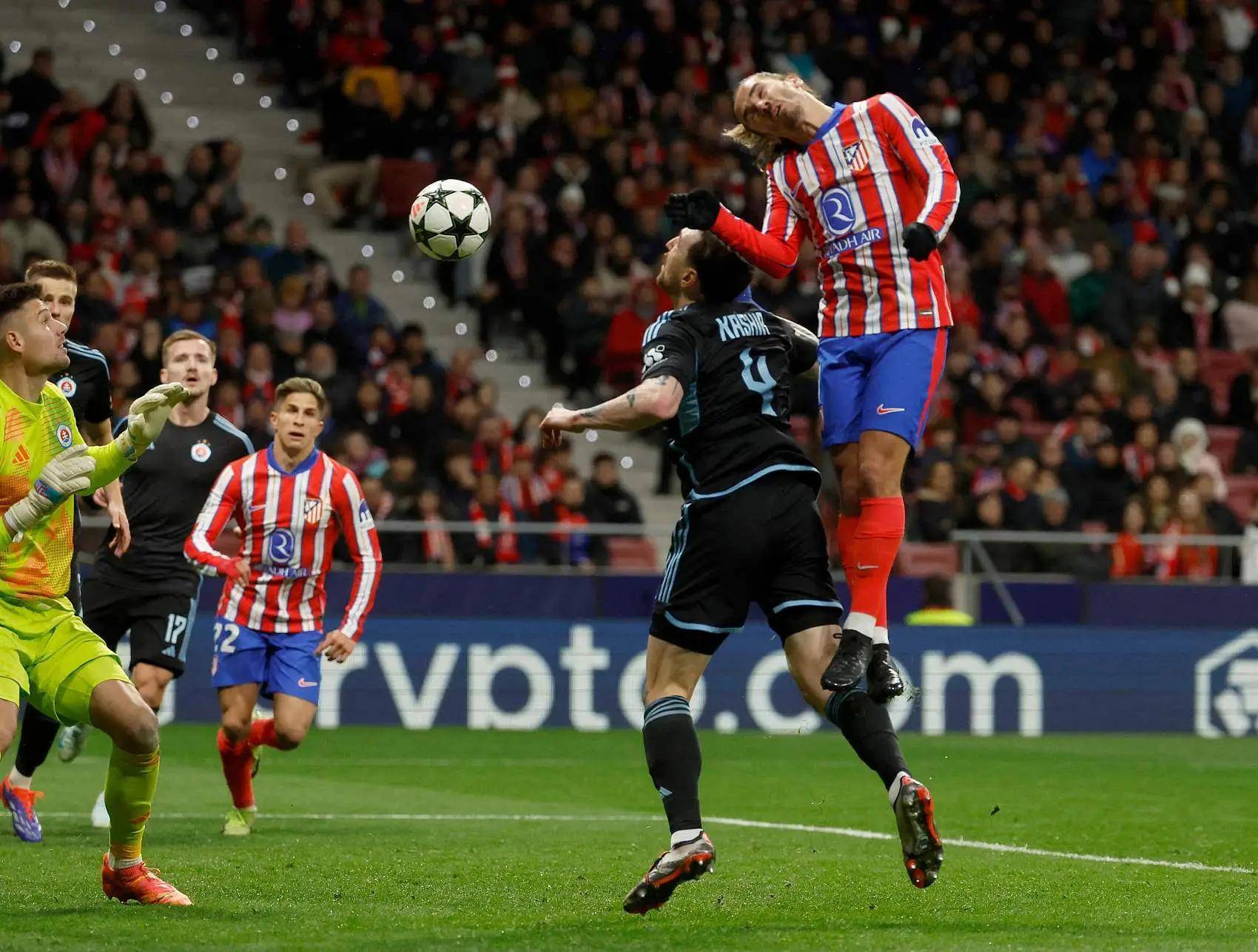 国际米兰主场逆转卡利亚里,稳固前四位置 国际米兰主场逆转卡利亚里,稳固前四位置