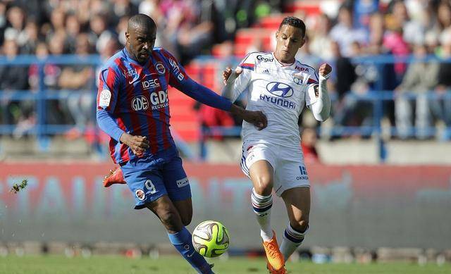 沃特福德客场击败南安普顿,走出连败困境! 沃特福德客场击败南安普顿,走出连败困境!