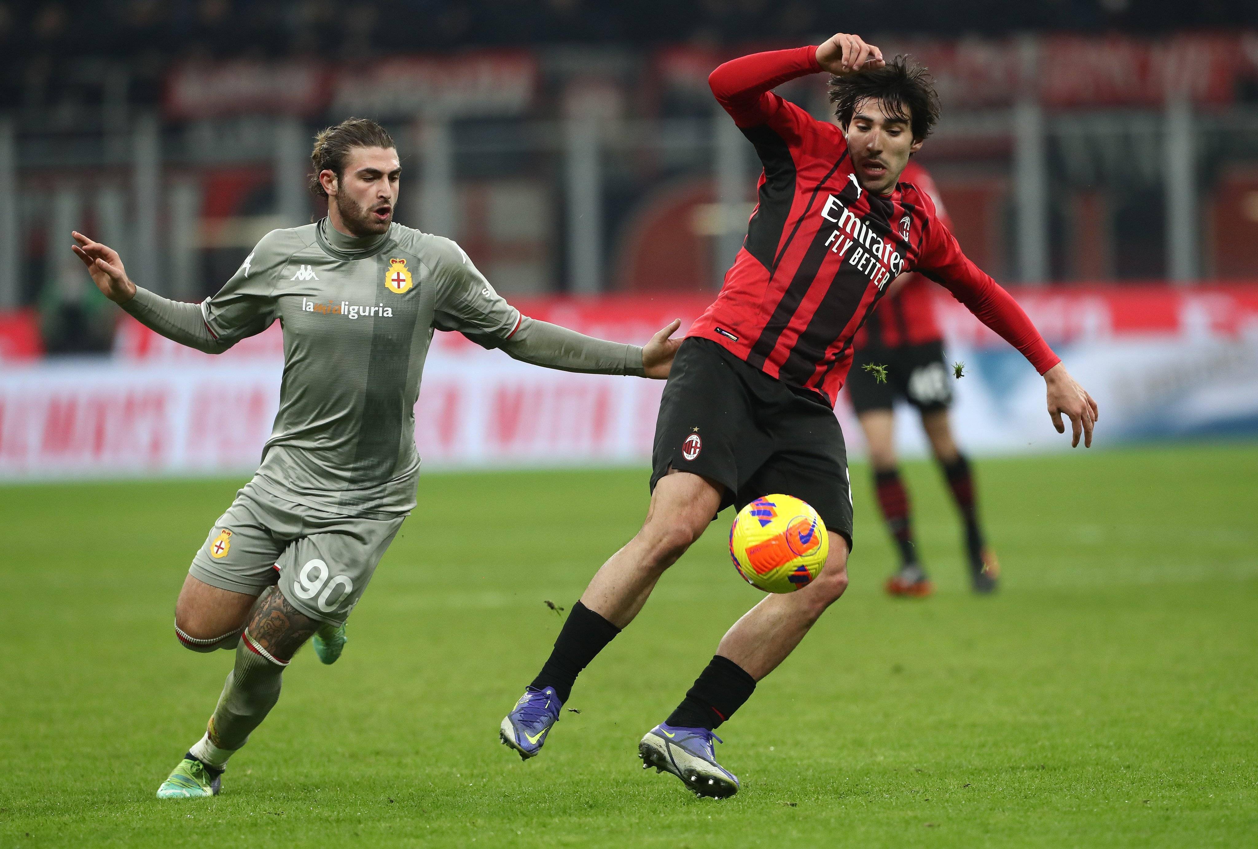 AC米兰上演惊天逆转，引无数赞叹
