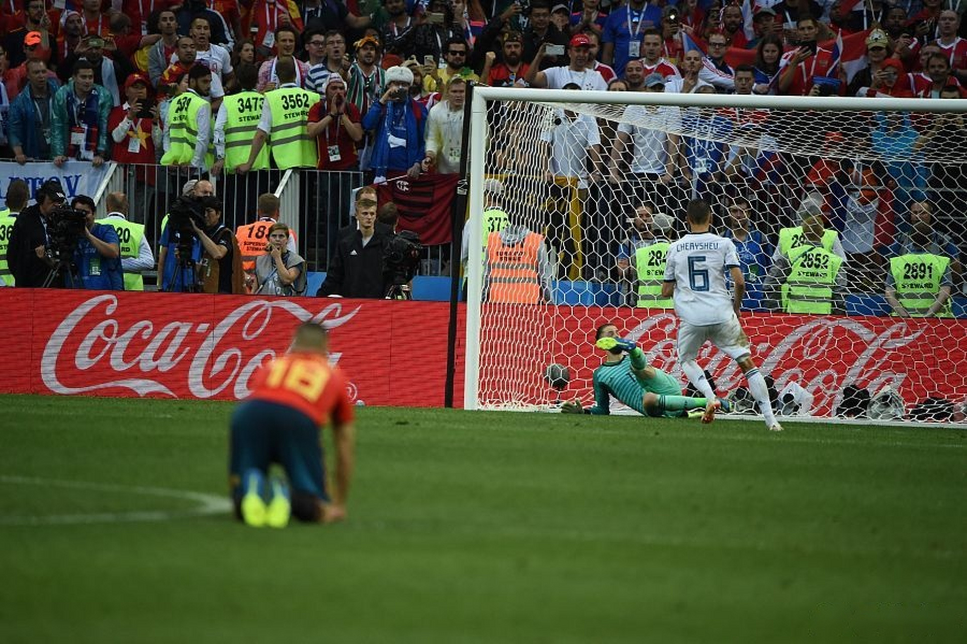 西班牙进球数超过十个，俄罗斯遭遇惨败