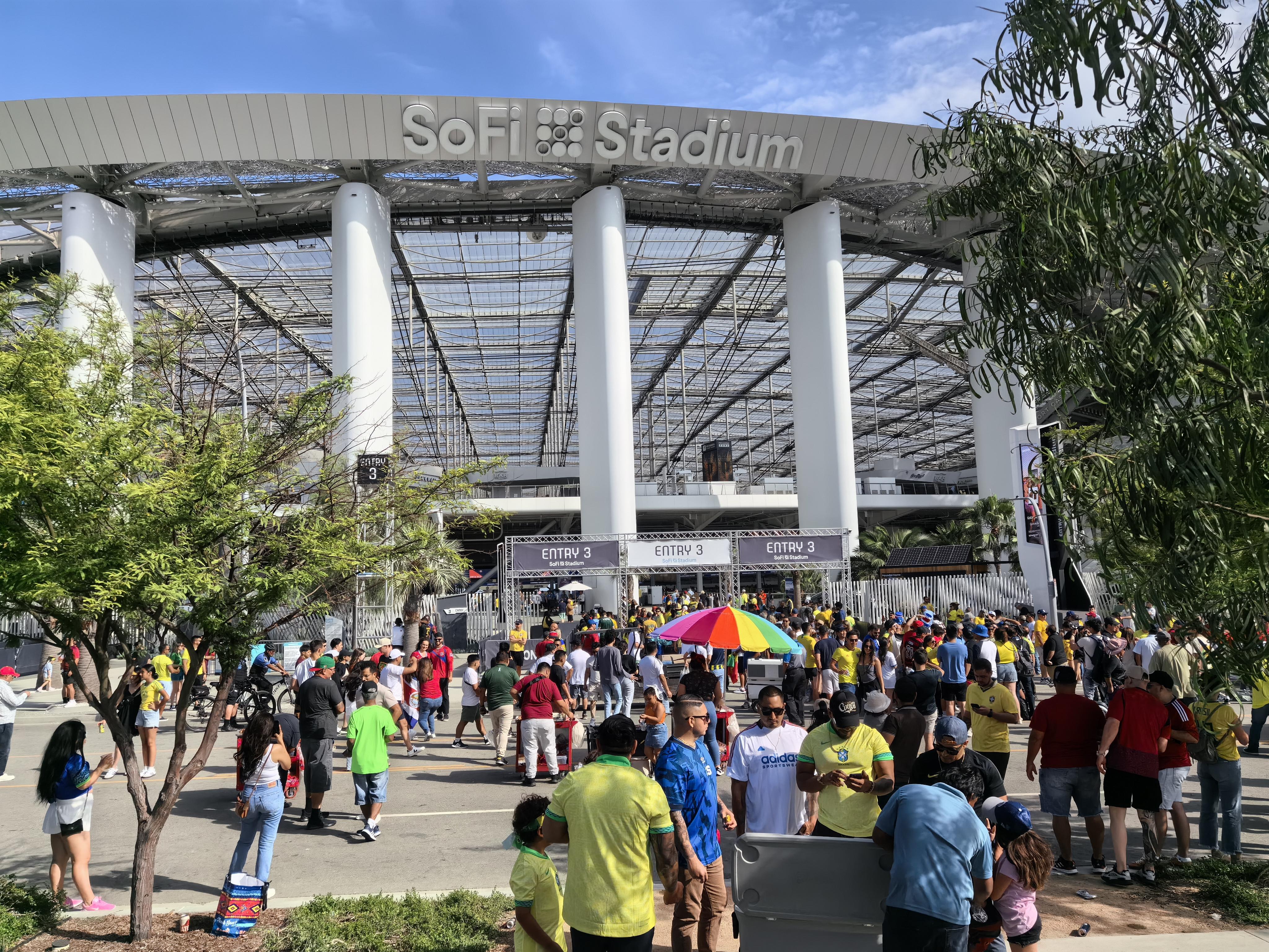 哥伦比亚队在美洲杯比赛中与巴西队战平 哥伦比亚队在美洲杯比赛中与巴西队战平