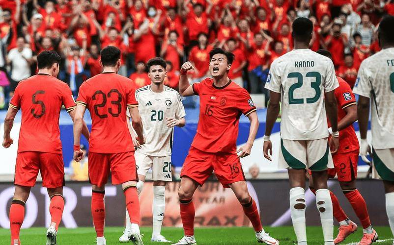 力挽狂澜！球队在国际比赛中实现逆袭