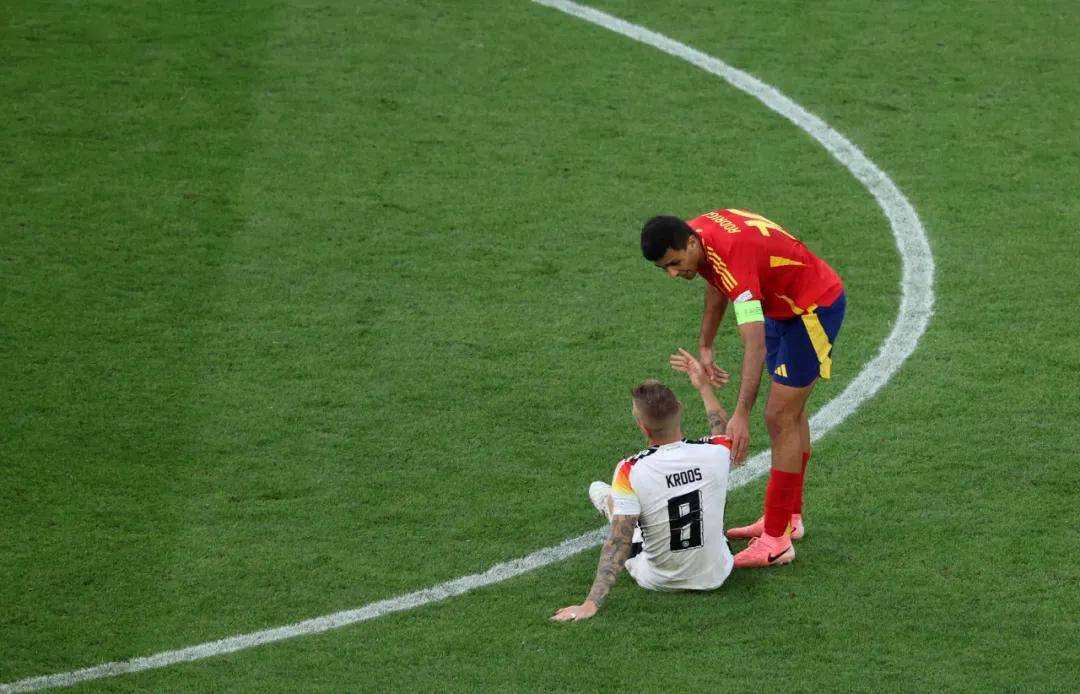 德国队艰难获胜,冲入半决赛 德国队艰难获胜,冲入半决赛