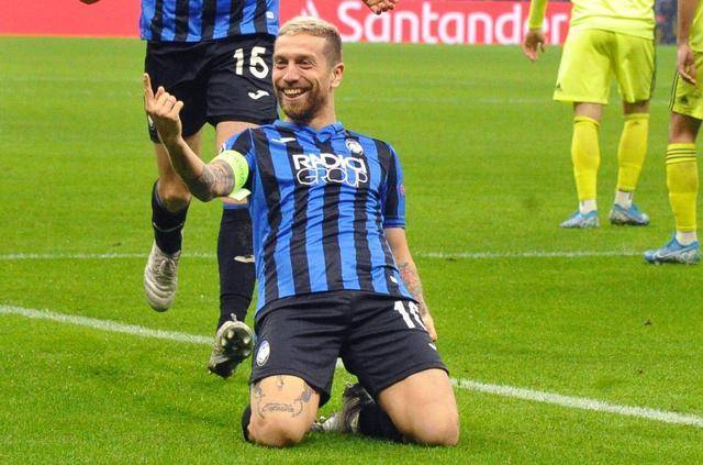 亚洲球员在欧洲联赛中异军突起 亚洲球员在欧洲联赛中异军突起