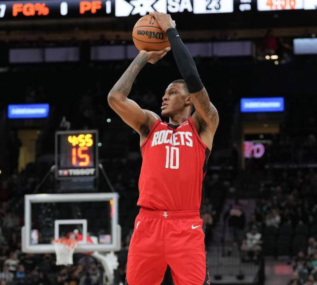 福塞尔队主教练调整阵容，期待比赛胜利