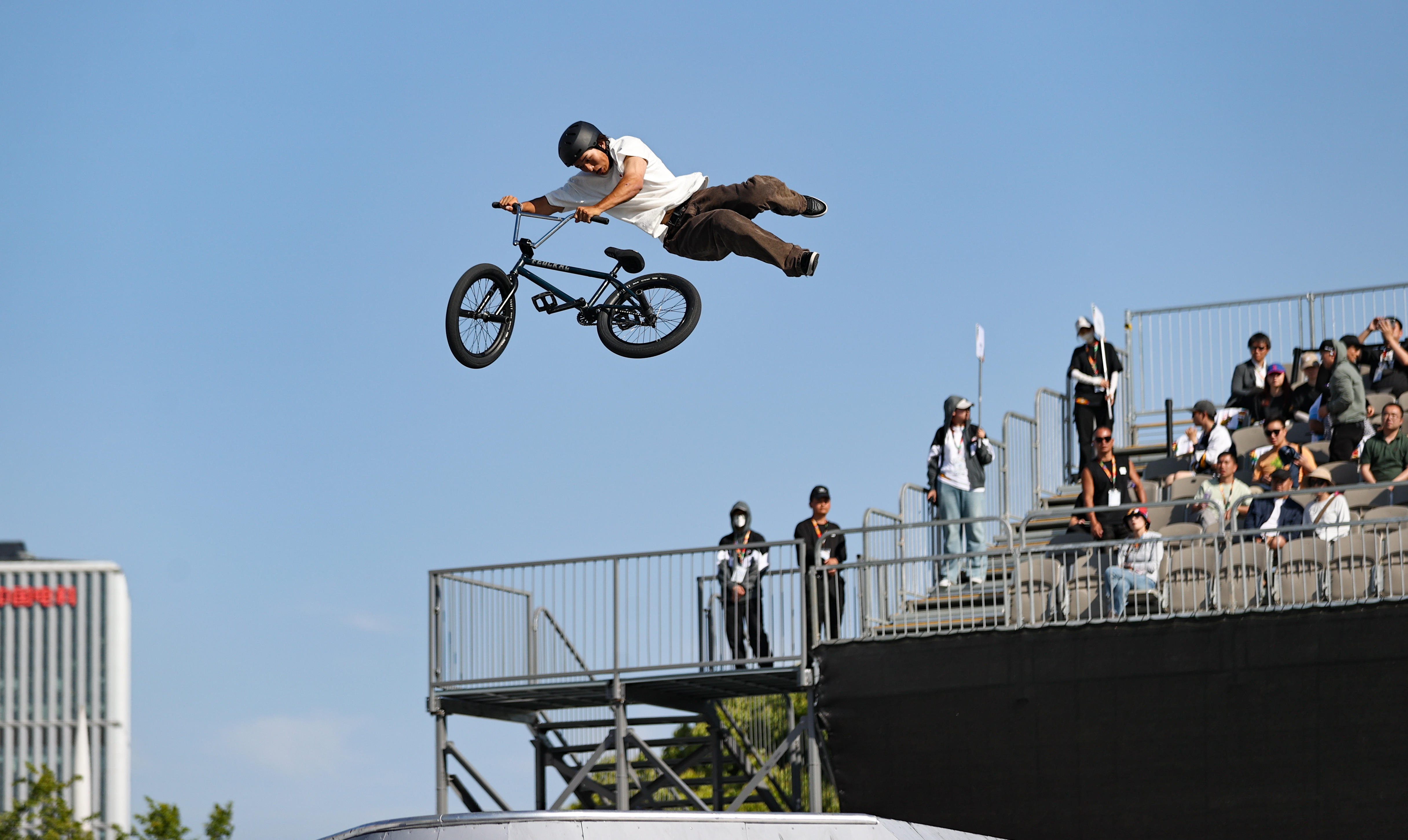 精湛技艺，选手高超水平拼杀一场