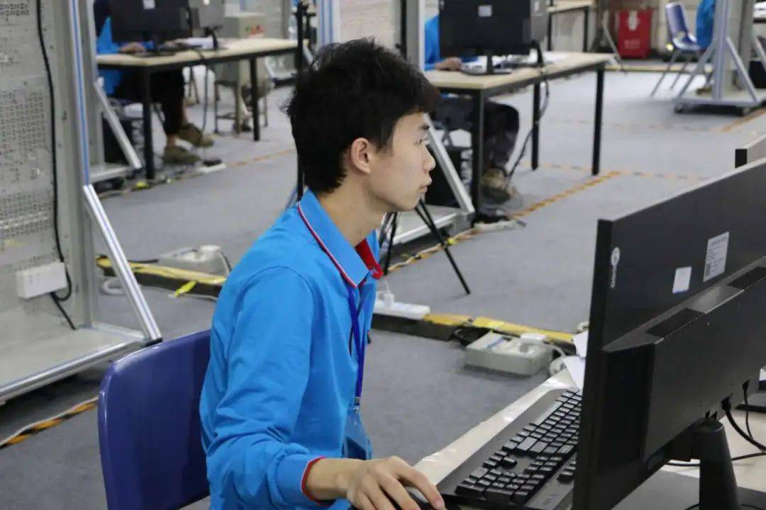 精湛技艺，选手高超水平拼杀一场