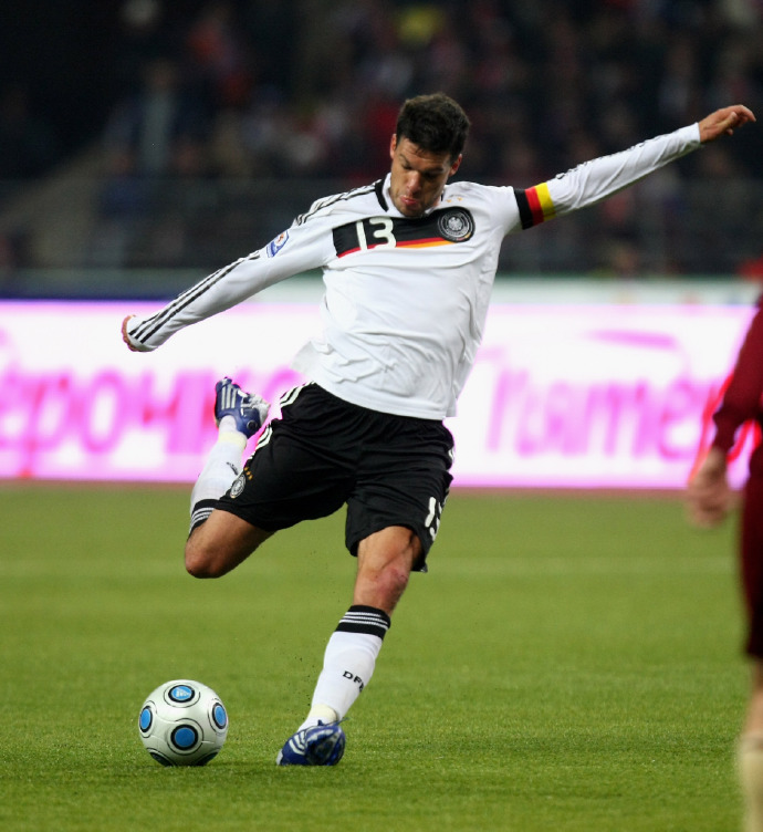 巴拉克：在国际比赛中刷新记录