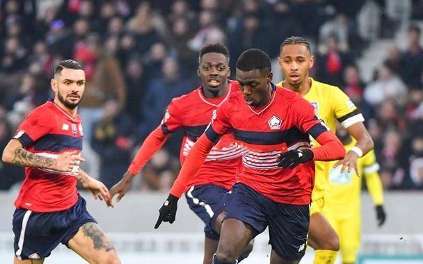 里尔主场大胜斯特拉斯堡,实力雄厚 里尔主场大胜斯特拉斯堡,实力雄厚