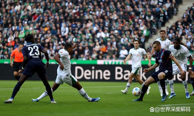 門興格拉德巴赫主场胜利，保级形势渐趋乐观