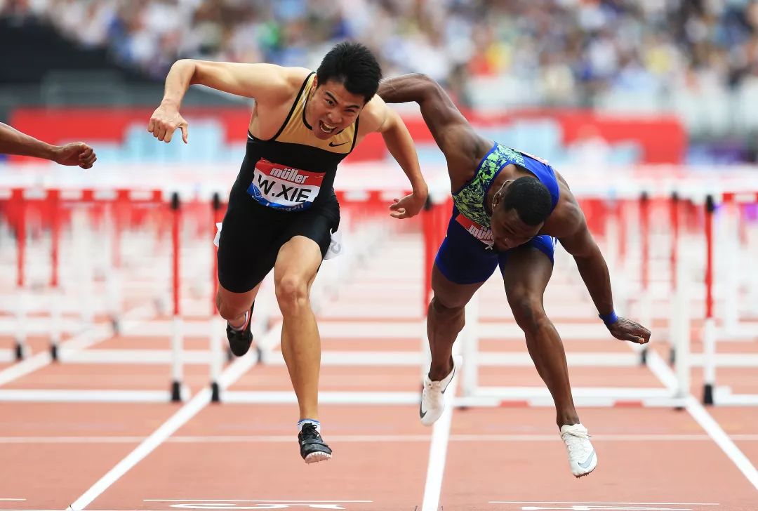 苏宁豪取三分,继续追赶领头羊 苏宁豪取三分,继续追赶领头羊