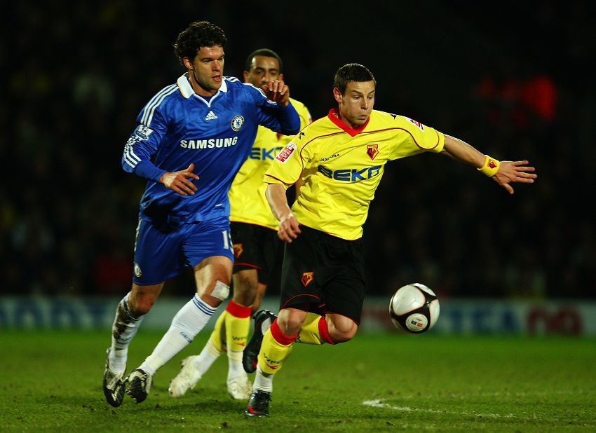 沃特福德客场大捷,保级形势有所改观 沃特福德客场大捷,保级形势有所改观