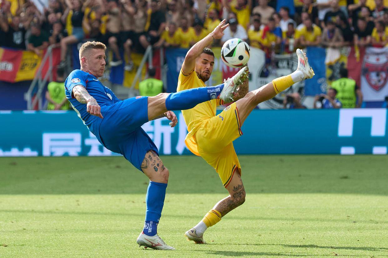 斯洛伐克队在关键比赛中力保晋级