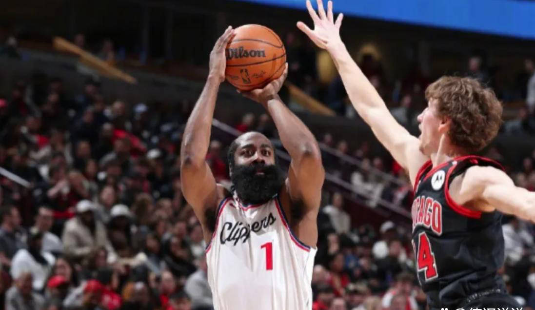 快船负公牛惨遭连败，先行捷士闸趣酷报金伊