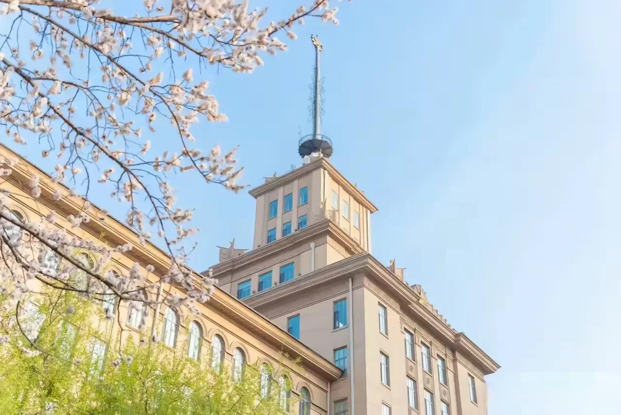 大连一方惨遭爆冷,冲击前四名雪亮之路堪忧 大连一方惨遭爆冷,冲击前四名雪亮之路堪忧