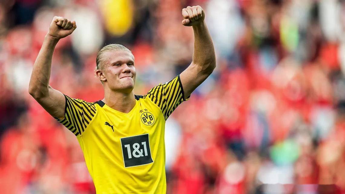 阿贾克斯球员风头正劲成欧洲球坛焦点 阿贾克斯球员风头正劲成欧洲球坛焦点