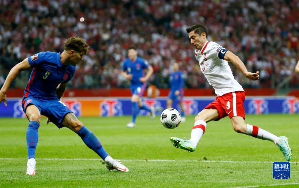 英格兰遏制波兰联军,抢占晋级席位 英格兰遏制波兰联军,抢占晋级席位