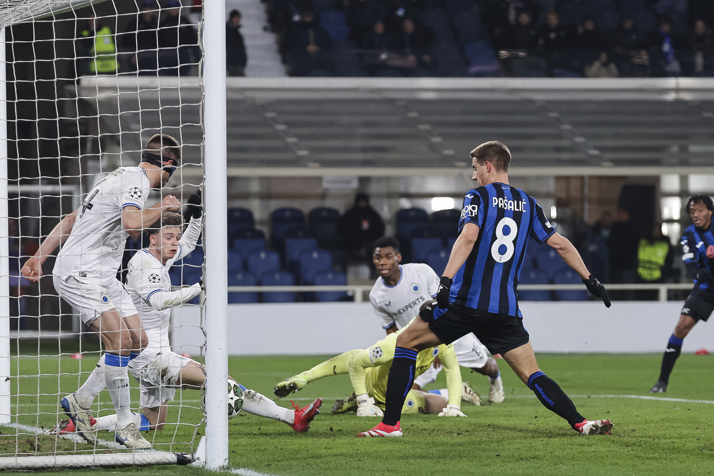 格鲁吉亚大胜卢森堡闯入欧锦赛半决赛