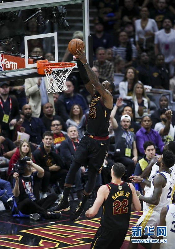 骑士队主场横扫对手，势不可挡