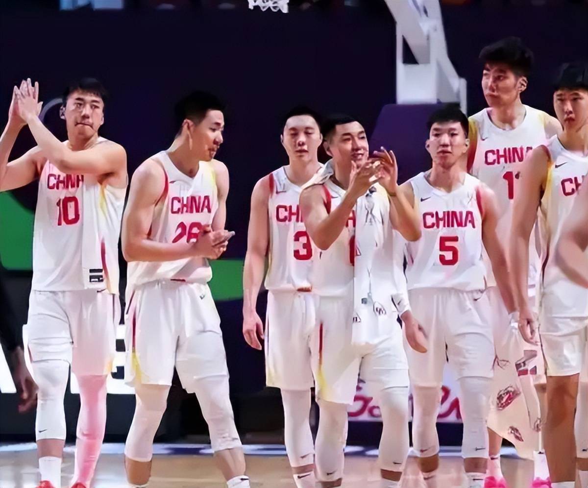 vsports体育-某球队在亚洲杯比赛中一鸣惊人