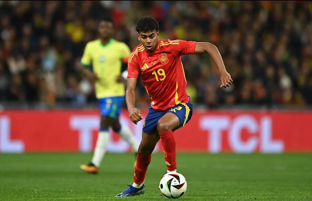 欧洲球员风采展现，新冠疫情对赛事影响减弱