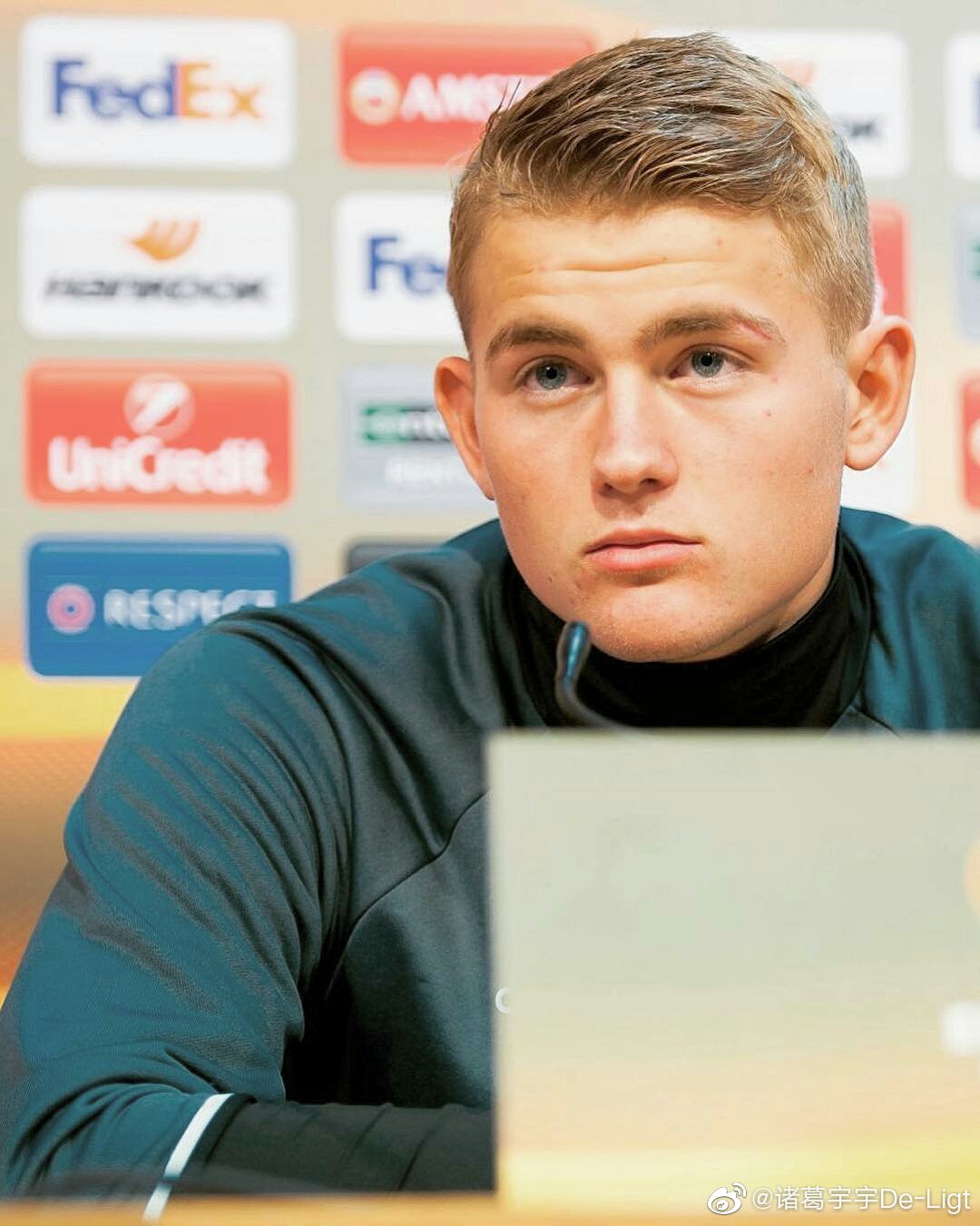 V体育-阿贾克斯连克尤文图斯，稳居小组领头羊