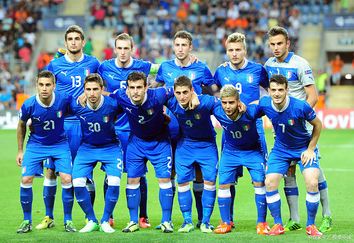 波兰队备战对阵斯洛伐克欧预赛,誓要取胜 波兰队备战对阵斯洛伐克欧预赛,誓要取胜